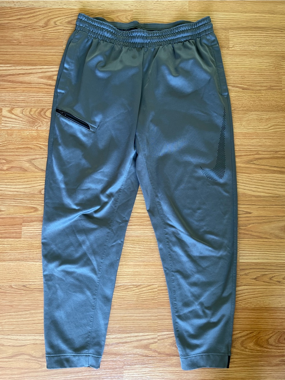 Nike Men's Slate Gray Performance Joggers